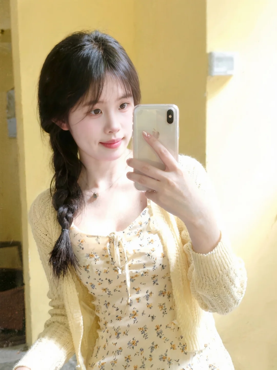 软软糯糯的黄色系穿搭💛