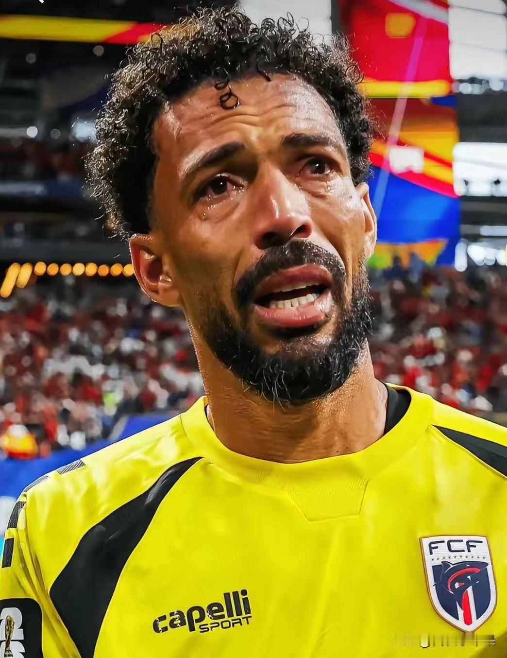 佛得角门将沃齐尼亚说：“我出生在非洲的一个小国家，我这辈子最感谢的是两个女人：她