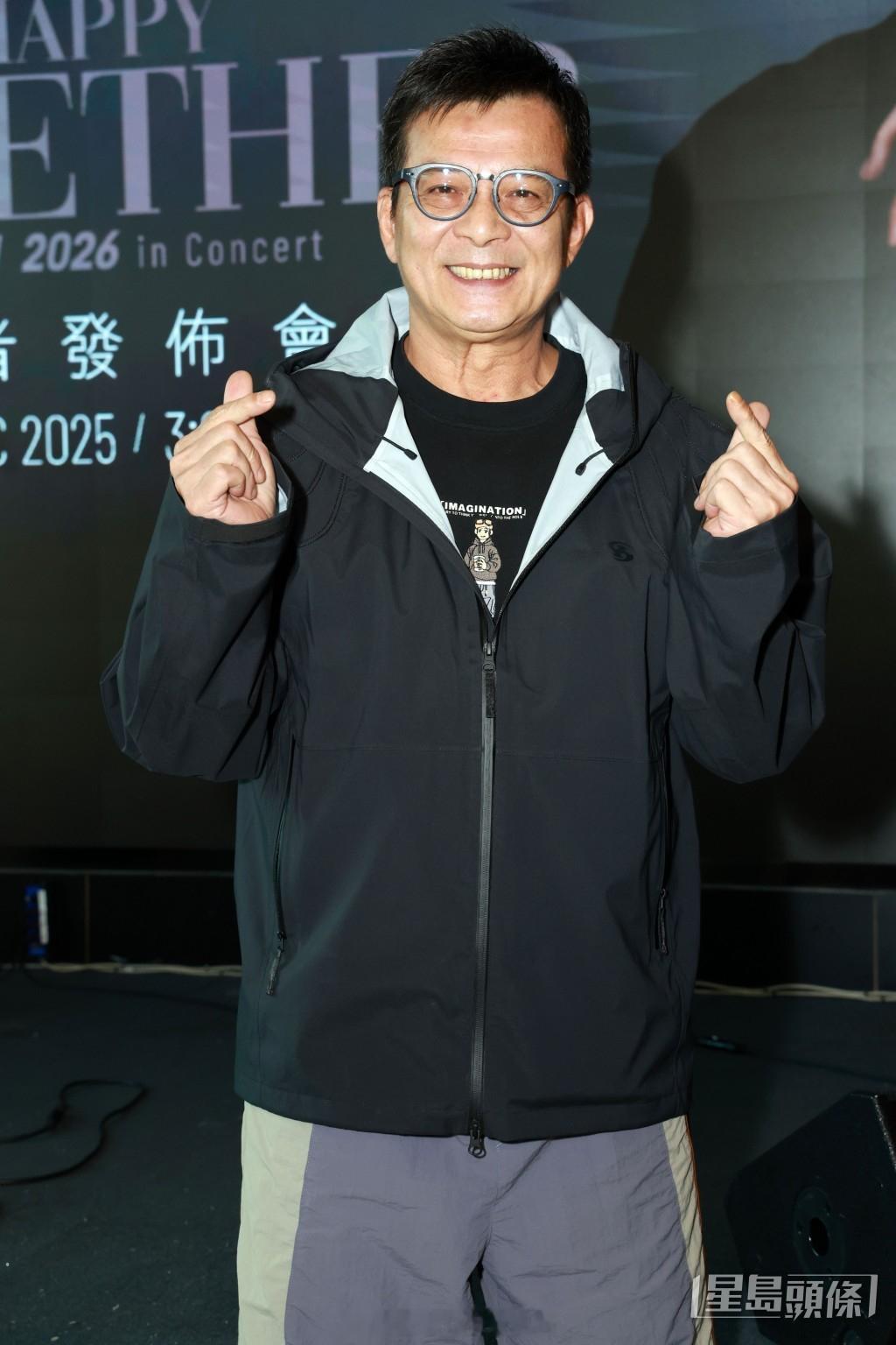 星岛：大埔宏福苑五级火丨黄日华痛忆至亲离世吁发挥狮子山精神助灾民 揭香港明星足球