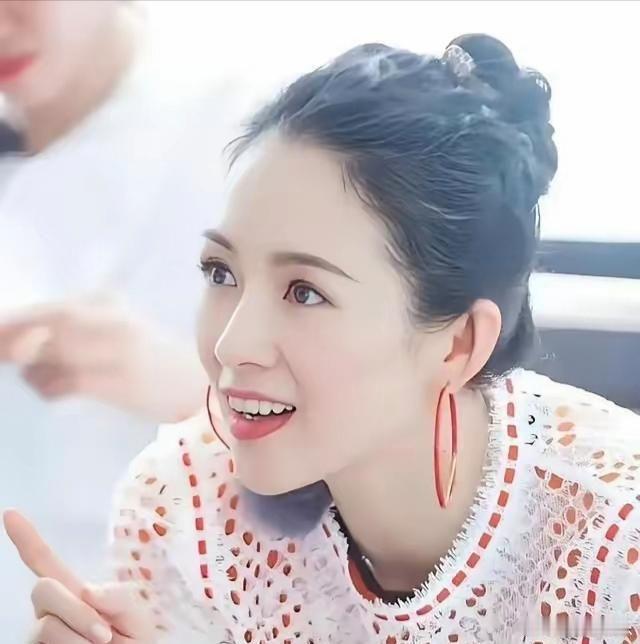 章子怡挣了三亿，我不嫉妒章子怡长得漂亮，我也不嫉妒可是存在这么一点, 我实在难以