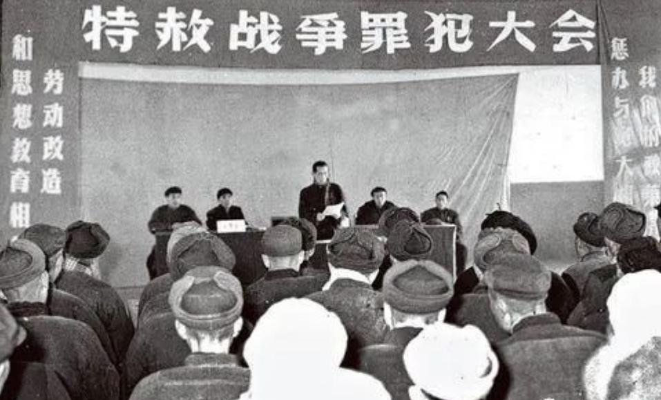 1975年，周养浩被特赦，重获自由后，国家允许他去任何地方，周养浩提出：“我想去