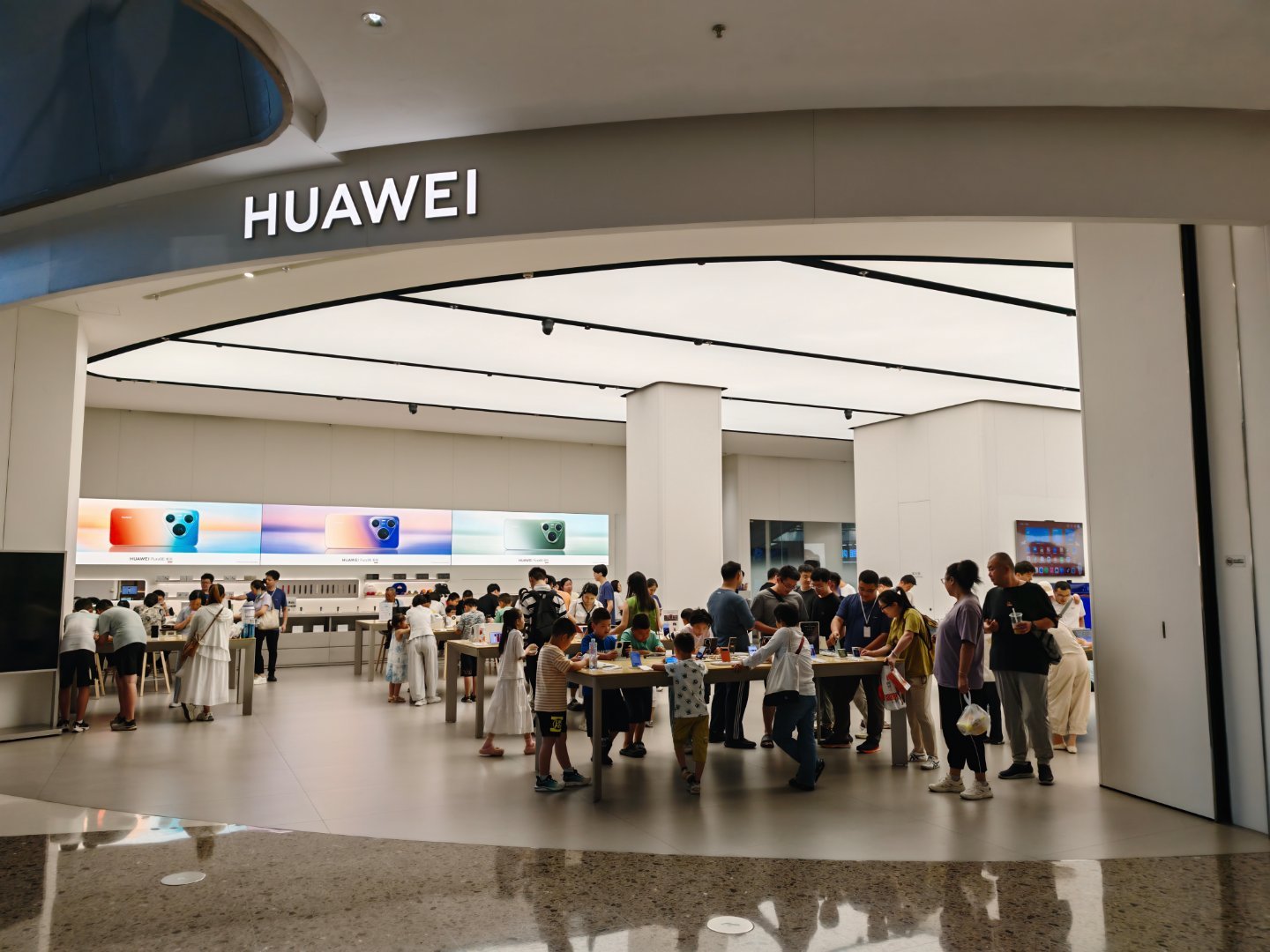 小孩哥们有自己的“网吧”[卡皮巴拉] ​​​
