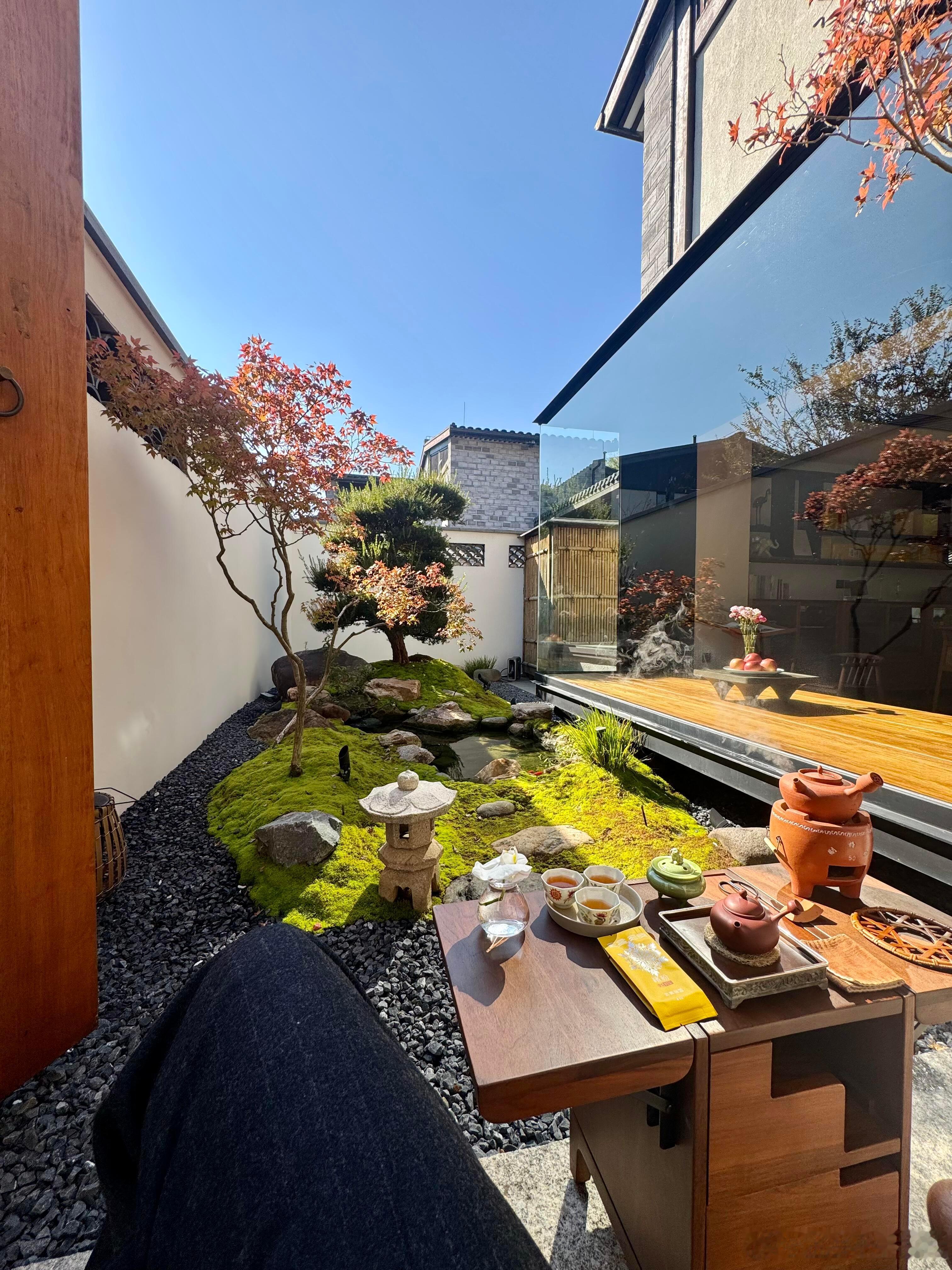 许多交易者都面临一个共同的困扰。盈利的头寸总是难以持有，每当浮盈出现回调，内心便