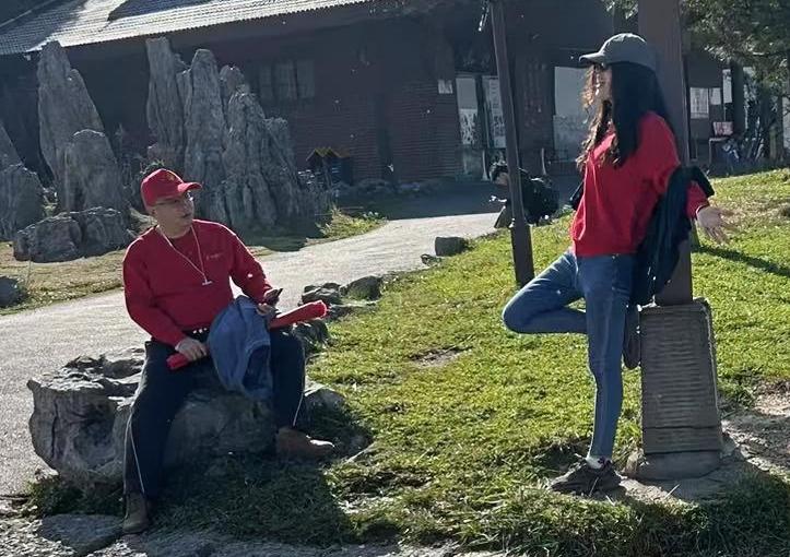 如何看待老一辈人舍不得花钱

我闺蜜上周跟我视频，哭得稀里哗啦的。
她爸，一个退