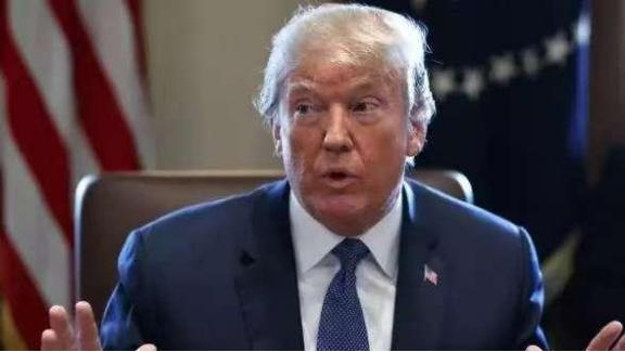 这次，特朗普败得很彻底，一个不一样的美国即将诞生！一夜之间，美国政坛地基松动，特