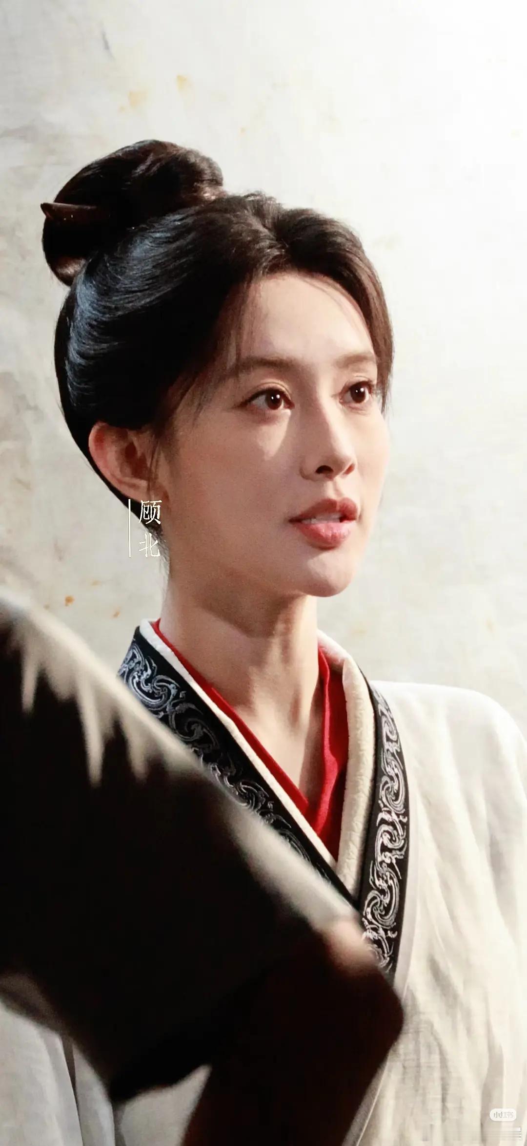 孟子义是怎么了现在的年龄感跟疲惫感真的好强烈。 