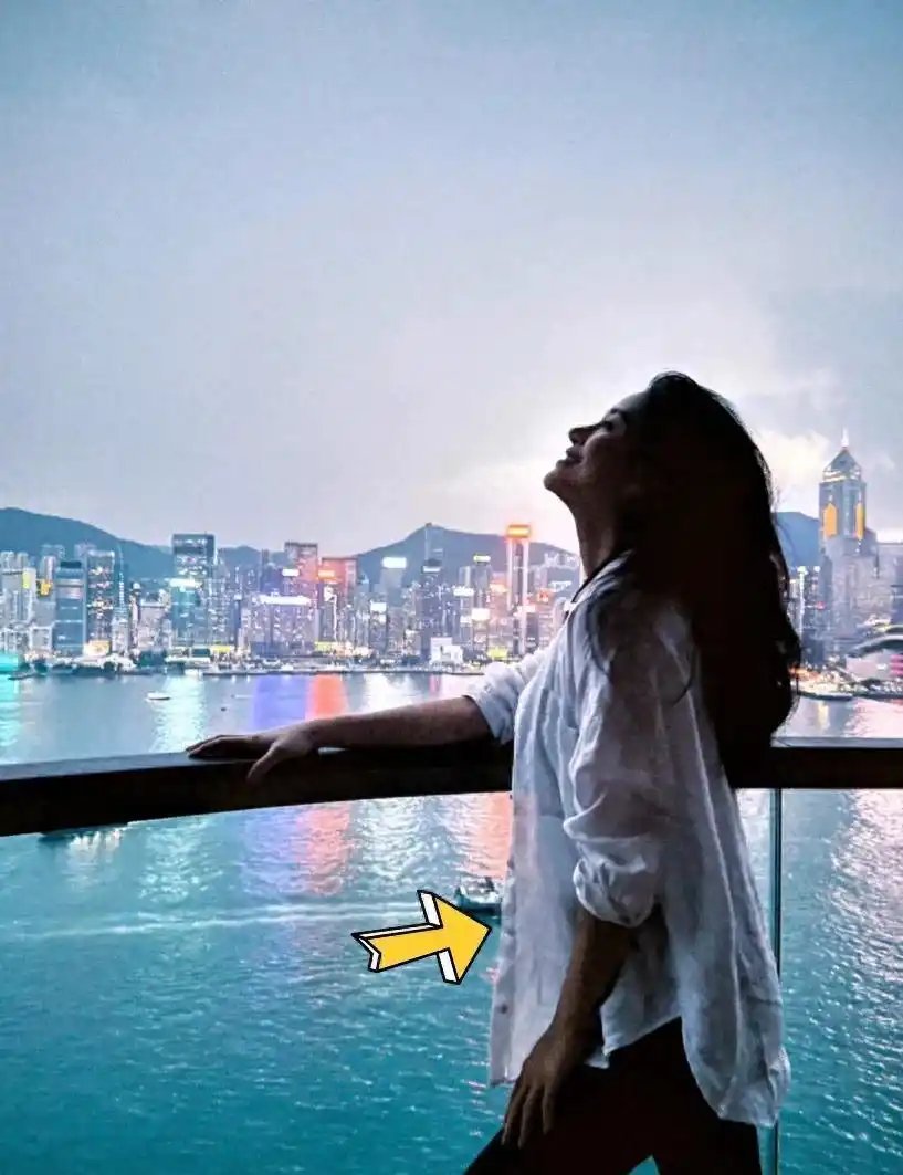 杨采钰在香港坐月子的地方太豪华了，她还真嫁给了高富帅！杨采钰产后秀平坦小腹，网友