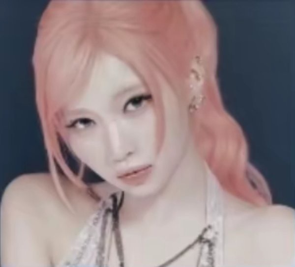 Giselle最近做了什么项目美成这样 