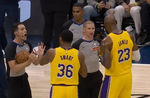 这真是一场顶两场的比赛，虽说东契奇防守不行，但是他的进攻是顶级的，从2K26就看