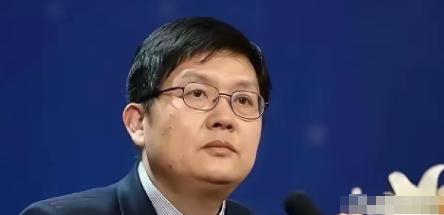 这次复旦的应对速度确实很快，舆情发酵之后第一时间发布官方声明划清界限，把整件事定