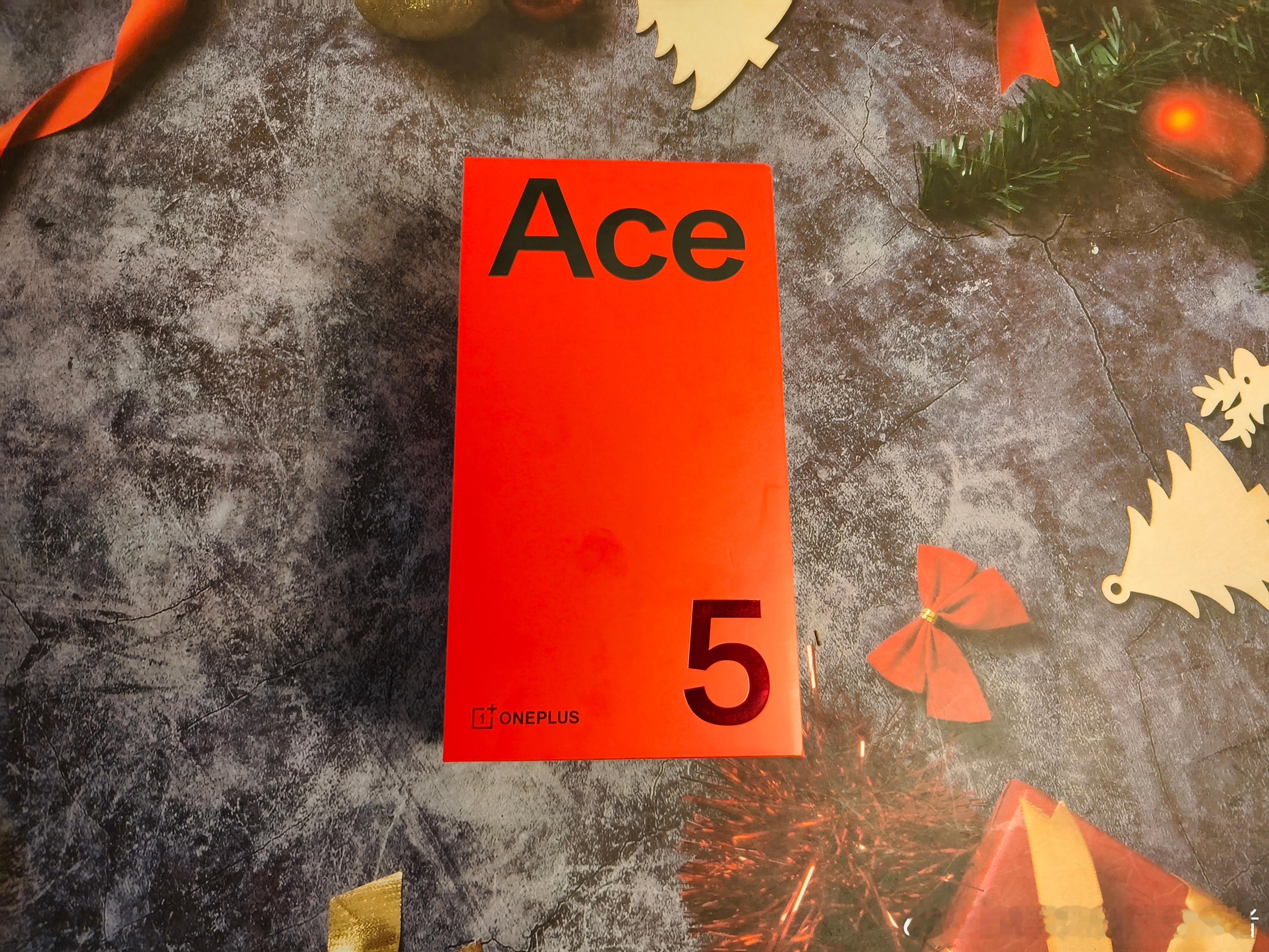 一加Ace5现在优惠加国补后，1700元左右就能入手，感觉比目前那些新机更划算。