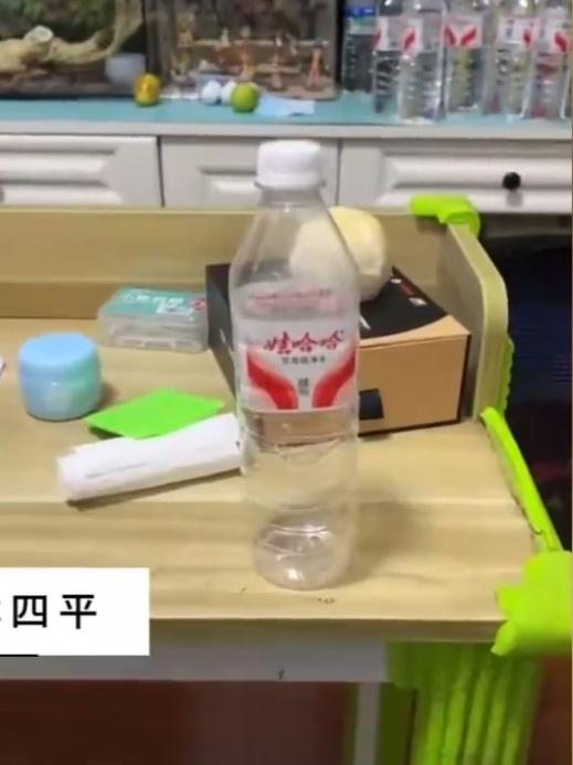 吉林四平惊现“针眼水”！男子喝5瓶后心慌口干，12瓶全被扎孔

“这水喝得我心跳