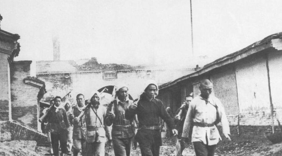 1955年开封火柴厂，工人田火酒后对姘妇吹嘘："老子当年在东明干掉过八路军！"一