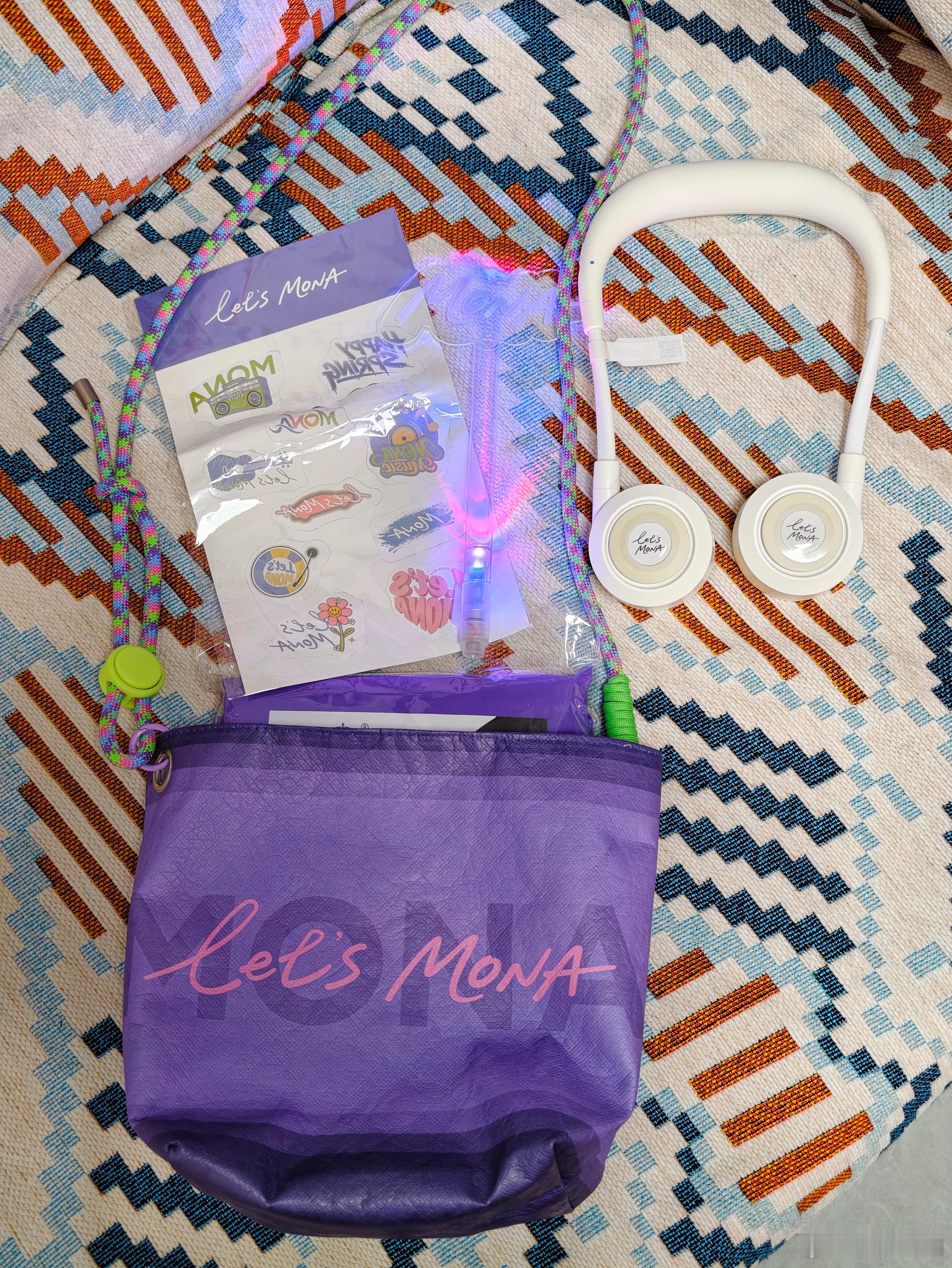 快乐星期五继续！还有2周就北京车展了，最近真的太忙了，今天刚出差回来，明天在家待