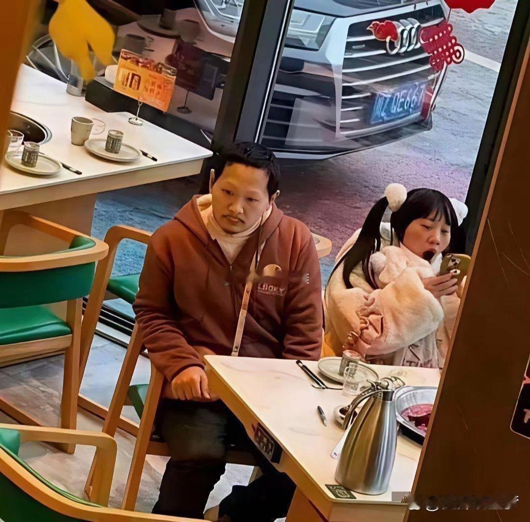 第一张，感觉是白菜被拱了。看完第二张，顿时没有羡慕了。 ​​​
