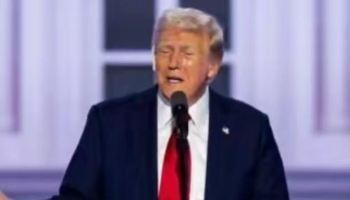 特朗普曾经在采访时表示：如果中方武统台湾，那么美国将会毫不犹豫的对北京进行轰炸，