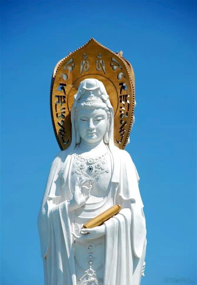 转赞观世音菩萨，所有霉运都会远离，趋吉避凶，招财纳福。 