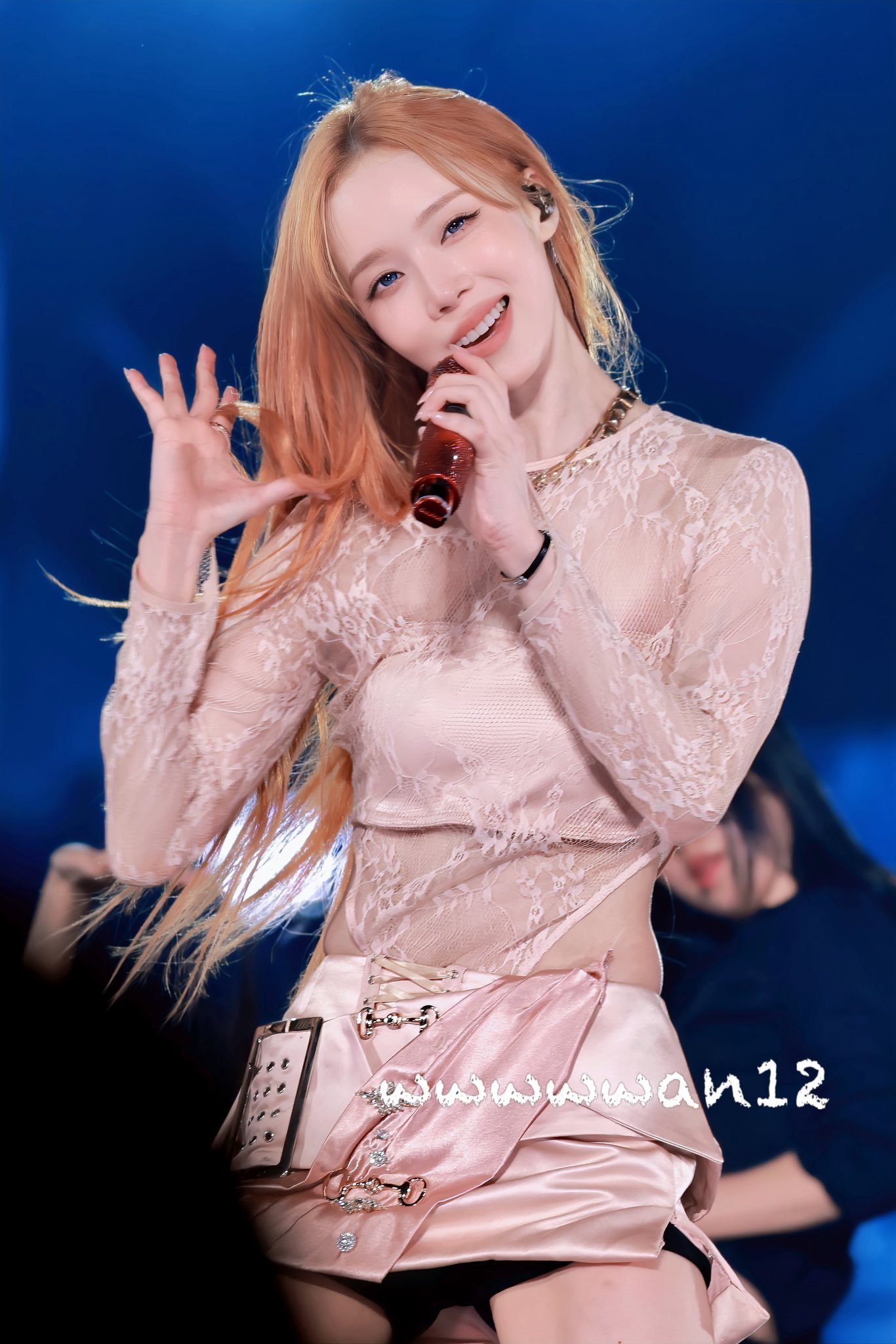 虞书欣ins点赞了金玟庭 梦幻联动，虞书欣ins点赞了金玟庭 