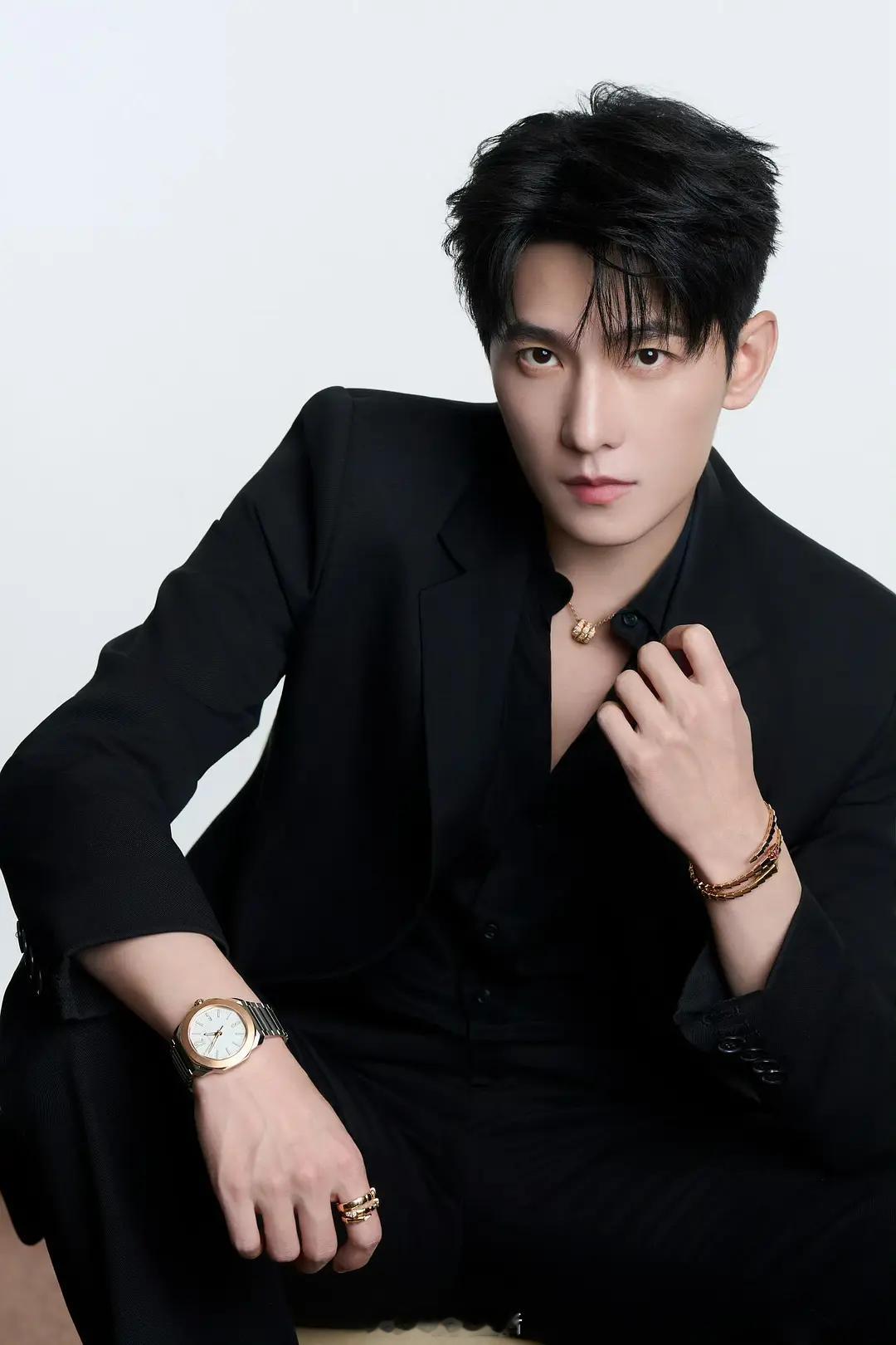 选出了几张高奢珠宝代言贵气的男明星 