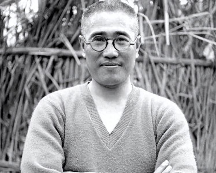 刘伯承主动邀请廖耀湘这位战犯讲课，廖耀湘却迟迟不敢开口，刘帅坦言三点我们都不如你