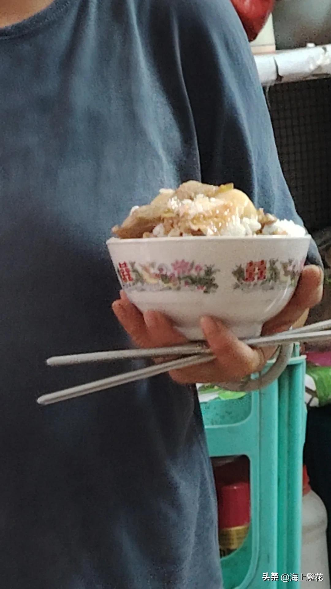 我是一个远嫁的农村妇女，从粤北的山区嫁到了越西的山区，一家人常年生活在广州，但是