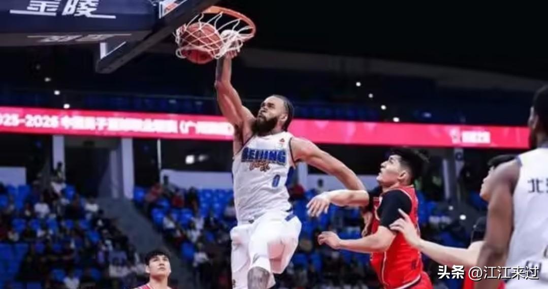 郭士强看到麦基的表现，踌躇万千！国家队错过了当年的马布里，而当年的斯科拉38岁都