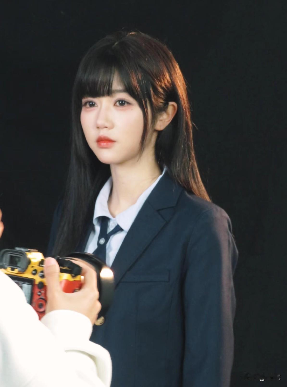岳雨婷
短剧圈“钓系美人”，凭什么火遍全网？
从幕后编导逆袭成短剧顶流，2001