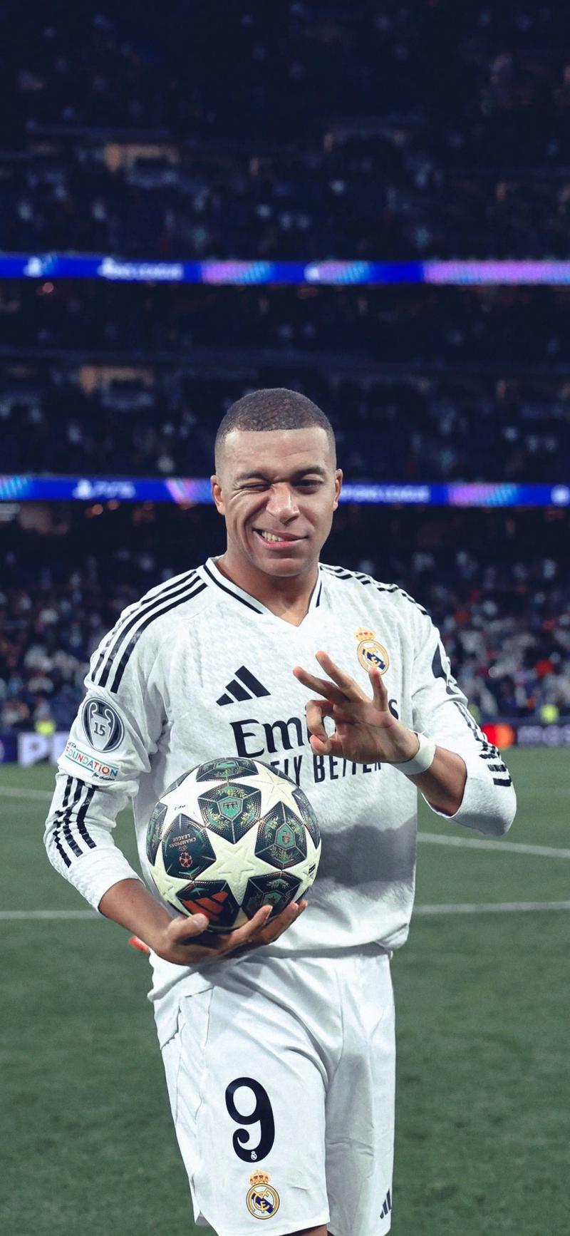 塞尔电台报道：姆巴佩的团队表明了，要是首回合0：3惨败的话，那么姆巴佩不会冒险复