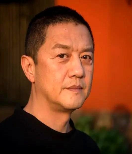 这事儿看着不大，落在病人身上却很重。
胡心瑶病危后的第二天，先拿出近十万，李亚鹏
