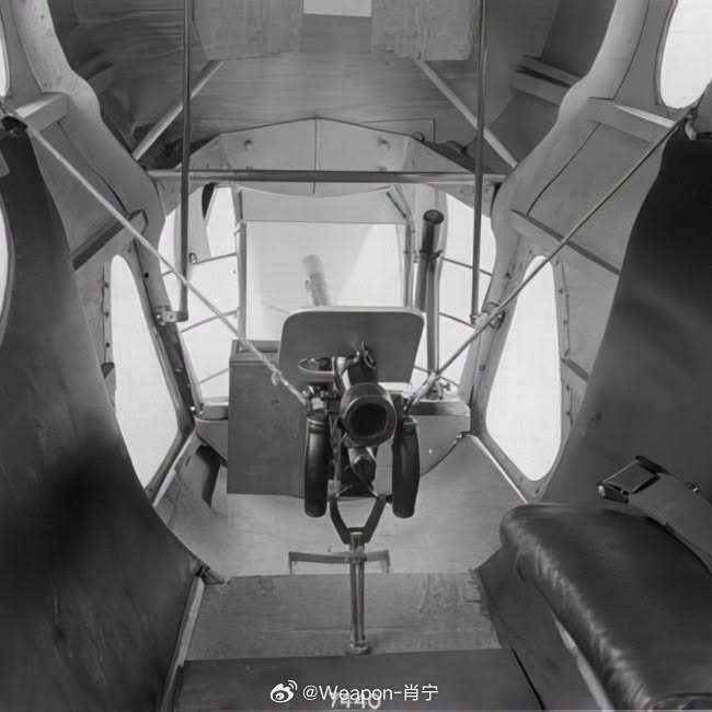 兵器影像 格鲁曼TBF腹部机枪的位置 ​​​