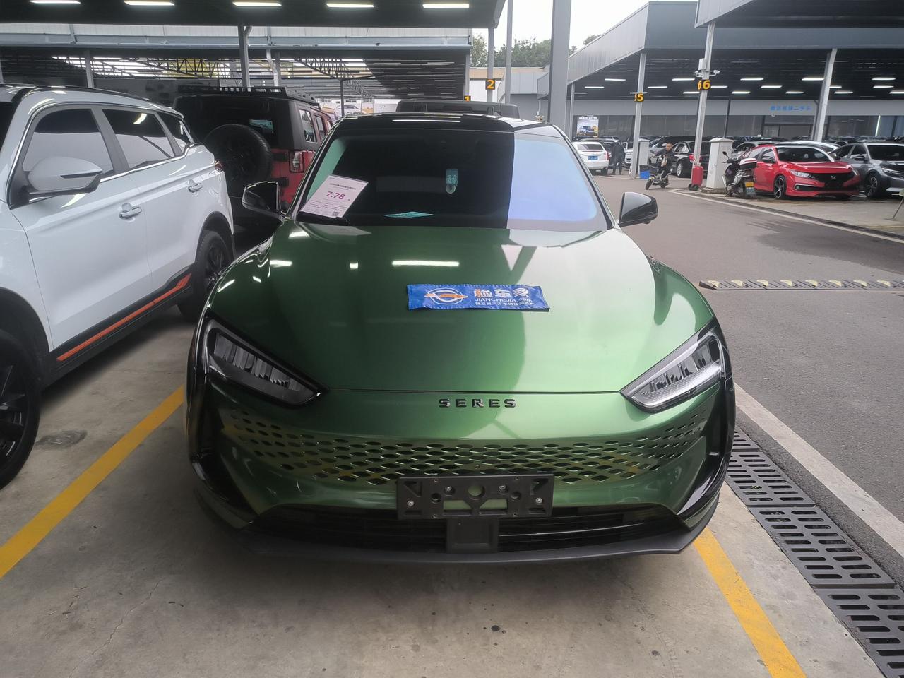 从籍籍无名到遥遥领先，这款车只差一个华为！
前两天验了一台赛力斯SF5，21年9