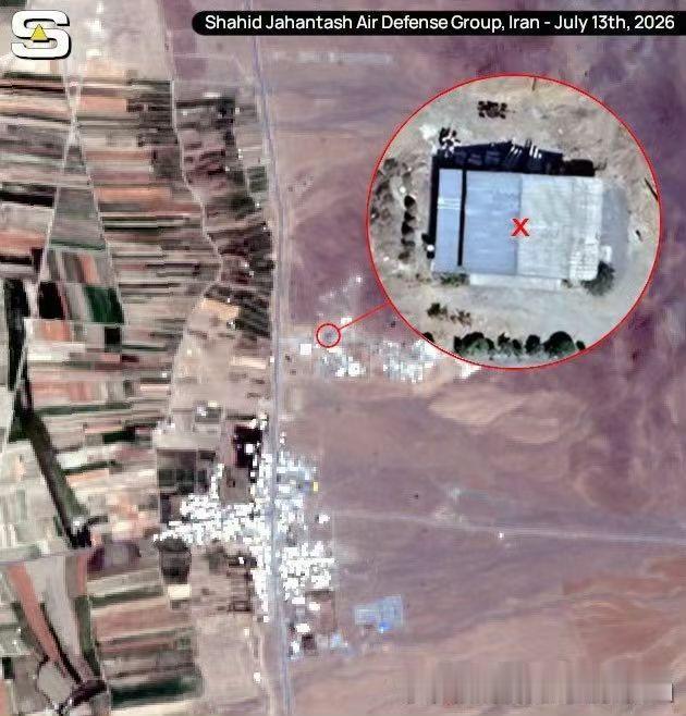 🇺🇸🔥🇮🇷
今日凌晨，
美军击中了伊朗海军和空军基地各一个。