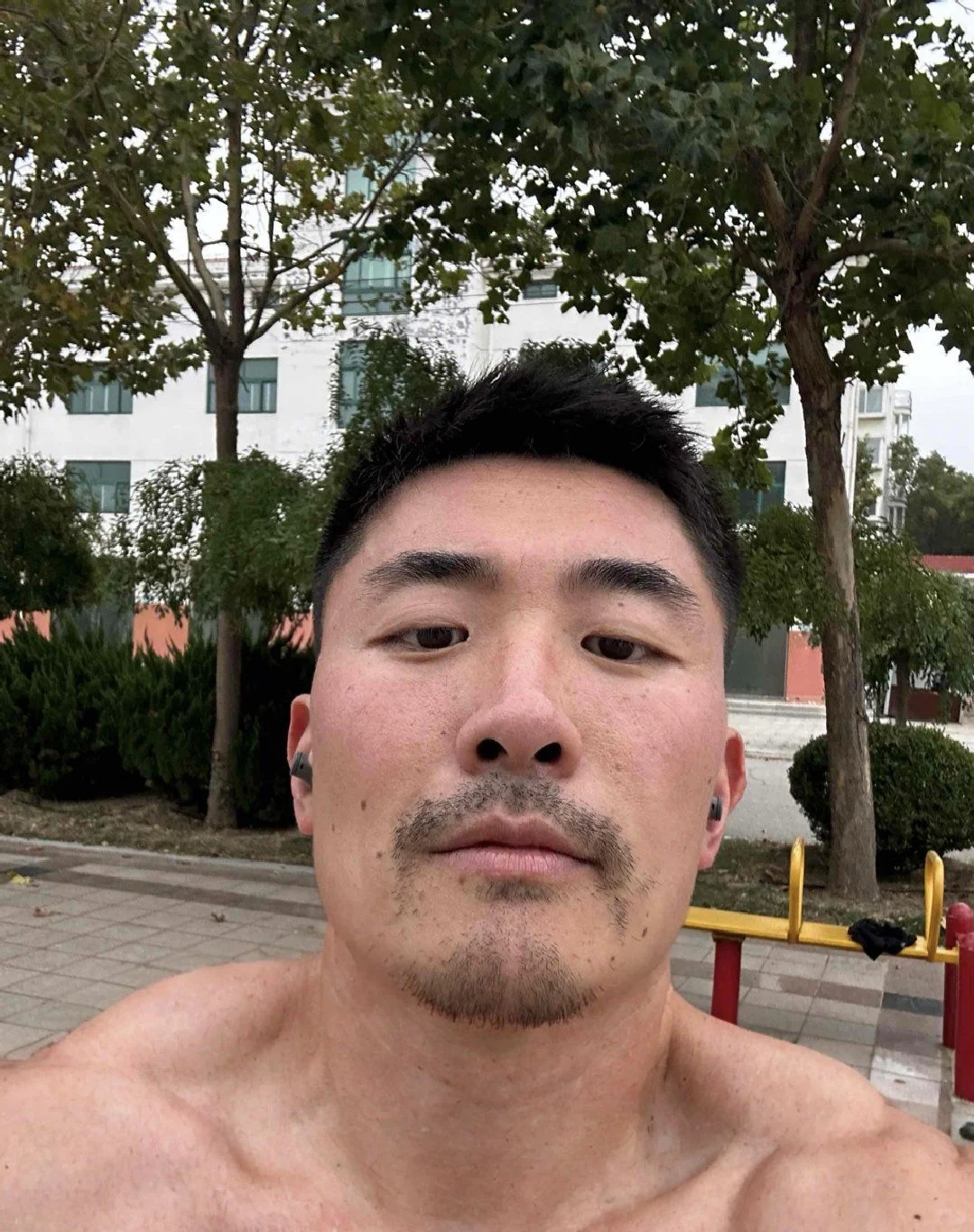 假期找不到健身房怎么办？