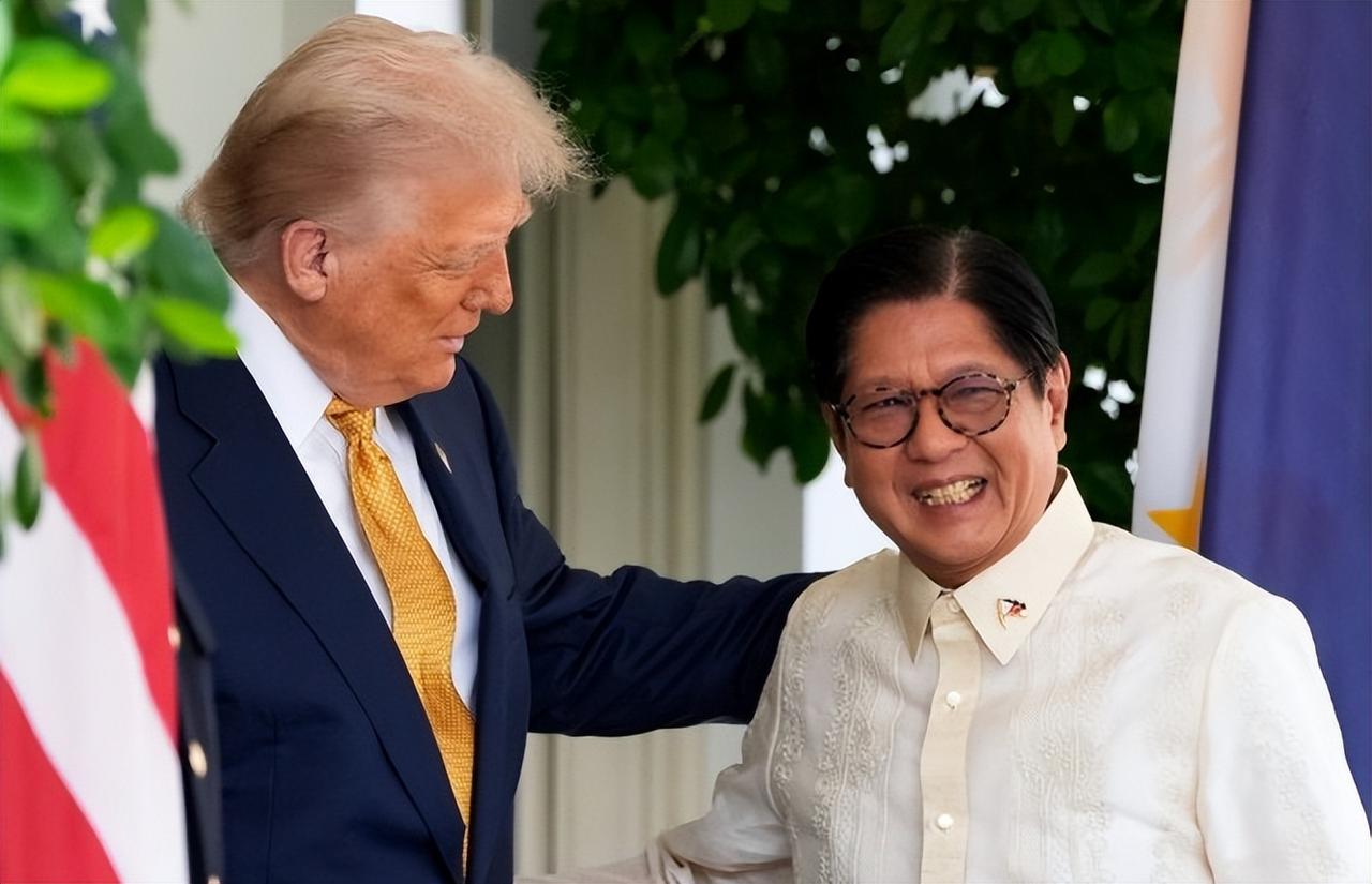 菲律宾求锤得锤！不仅巴丹群岛是我们的，中国对菲投资也停滞了，美国军援再多也没法当