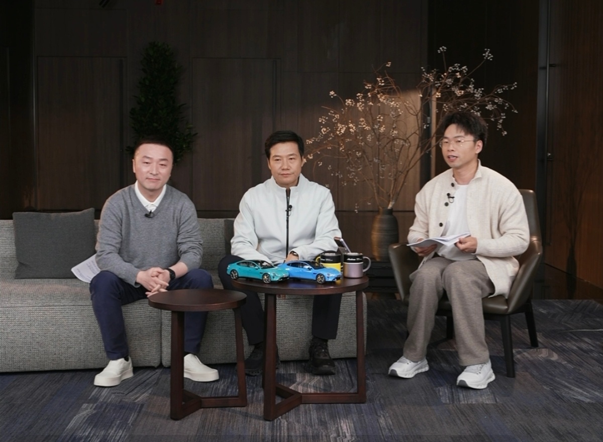 雷总：看见洁云我就想起了今天的热搜