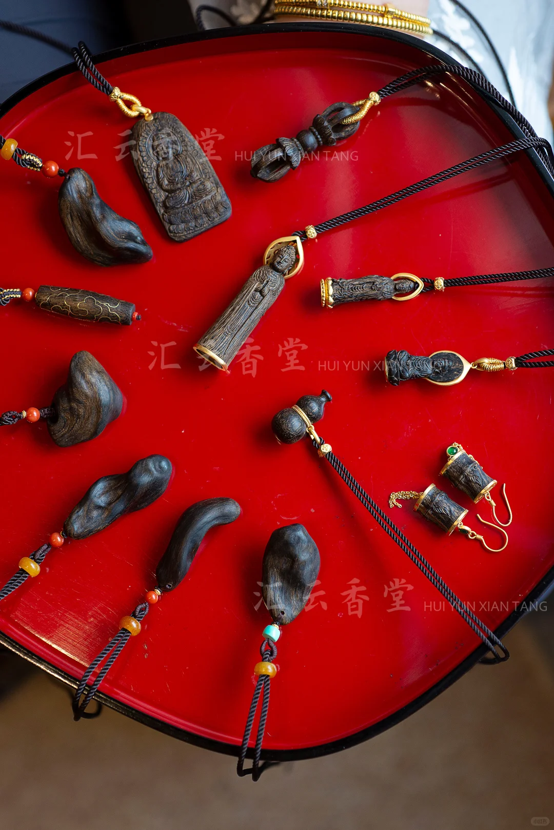 被偏爱的行为 胜过一切言语的浪漫~  七夕❤️