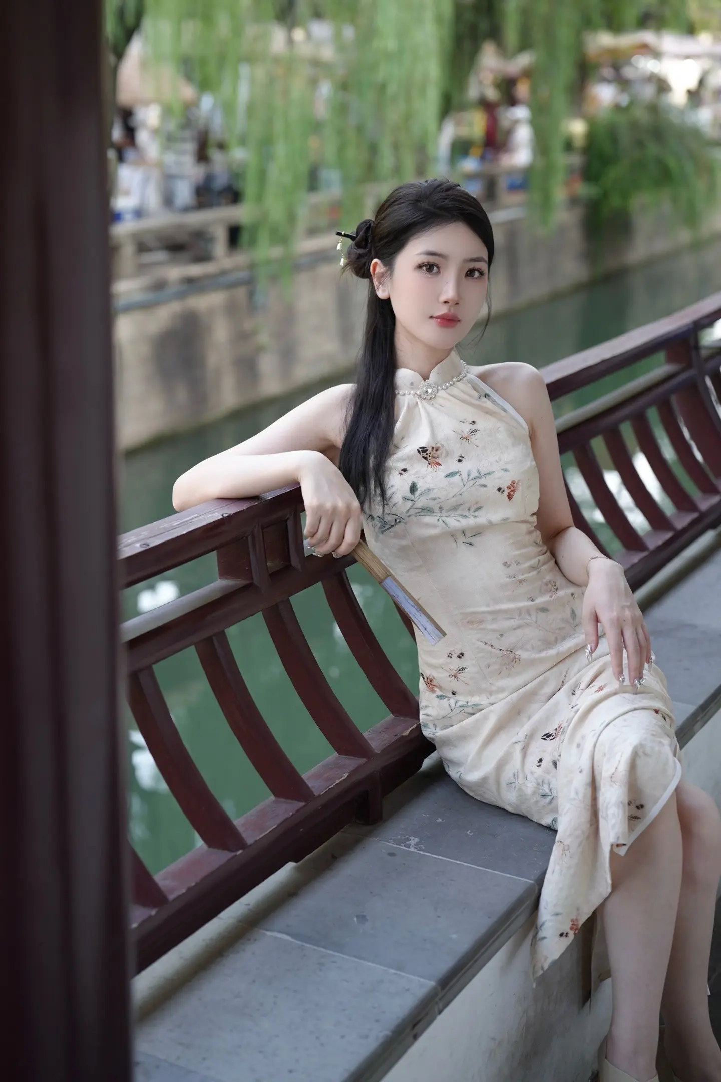 “轮回百转只求与你续前缘”