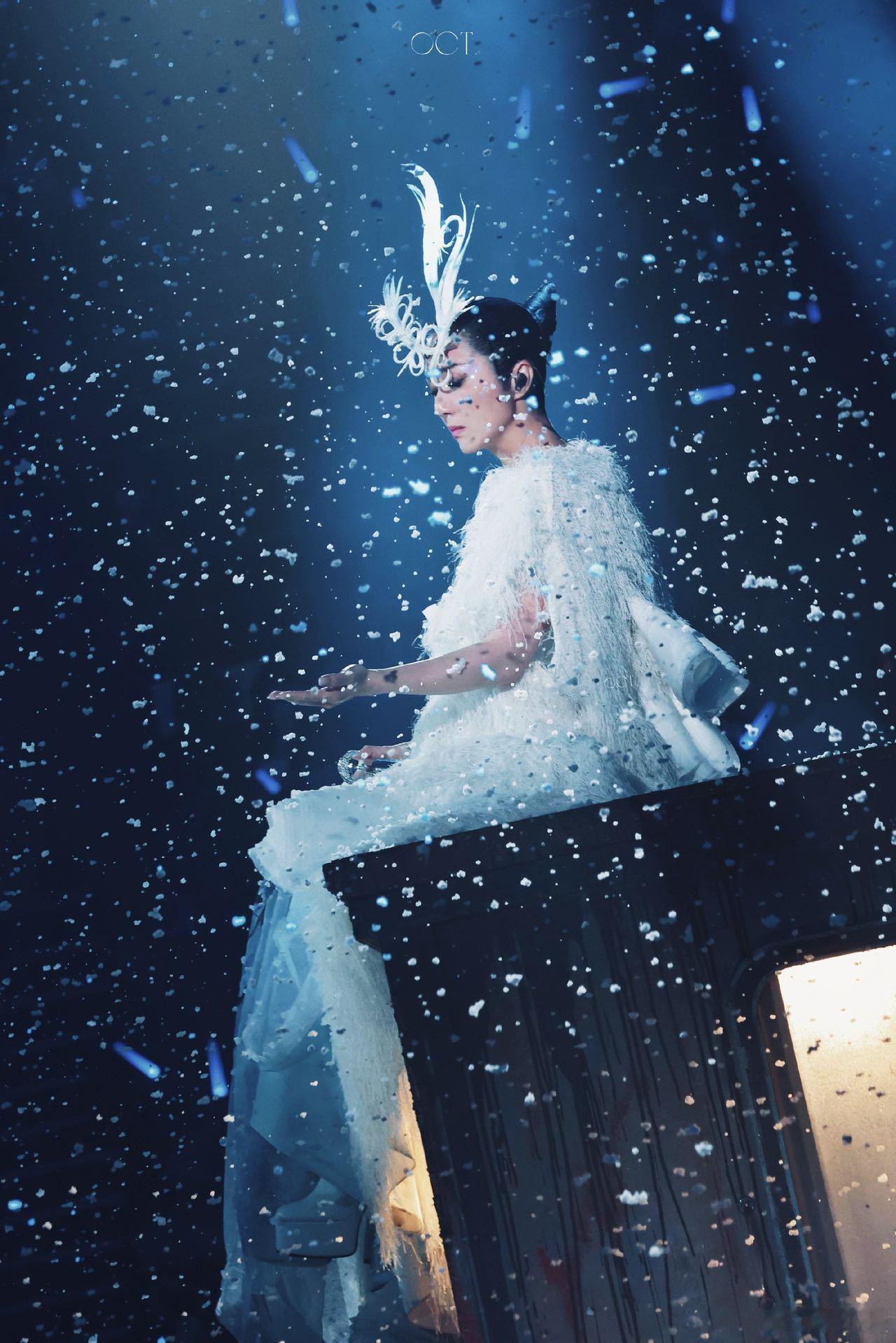 2018红馆的《稀客》是独唱，2023重庆的合唱是惊喜，如今红馆再响起，七年间的