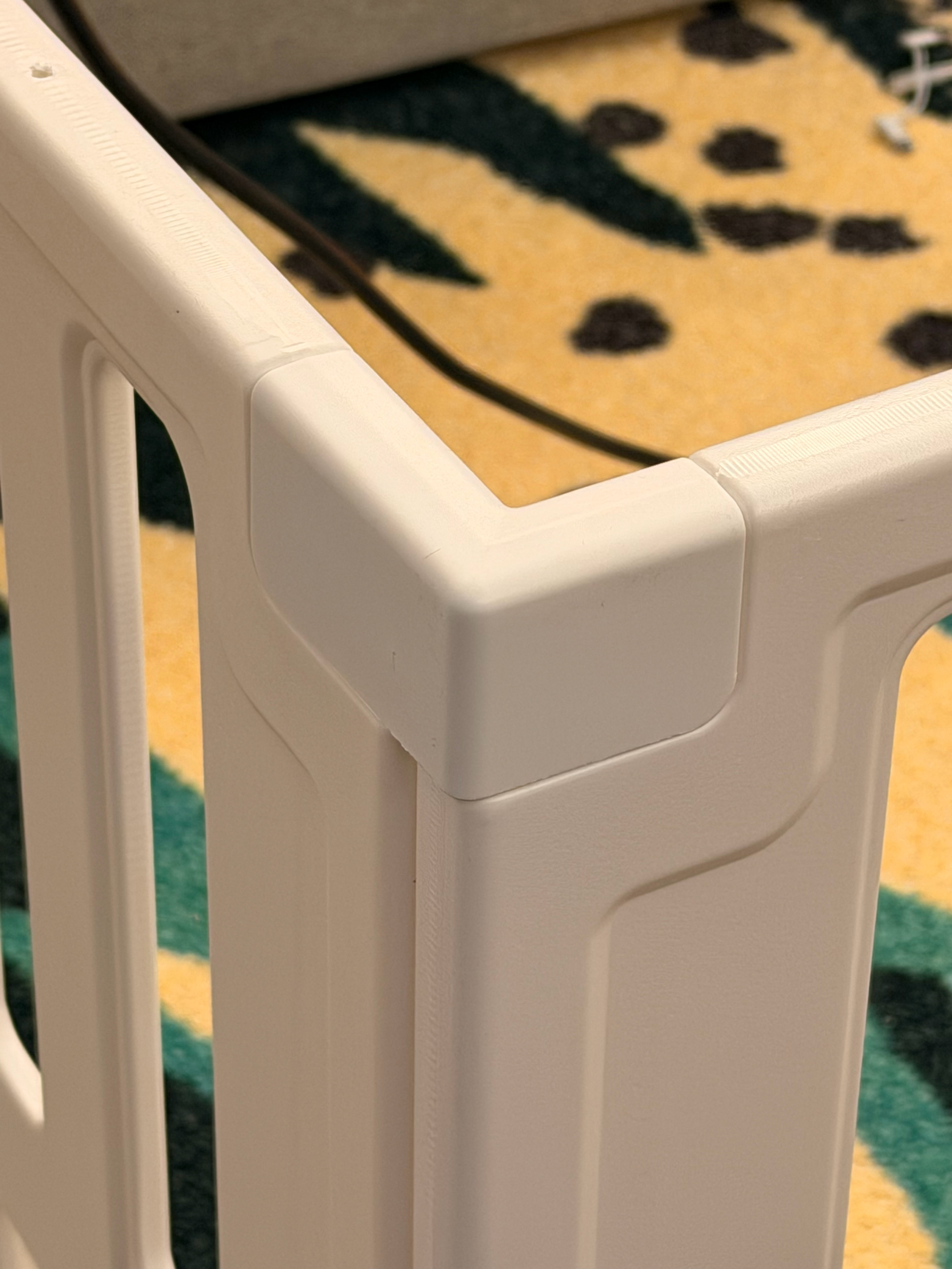 刚喝两口酒低头调椅子头磕这了也不知道是酒晕还是头晕 