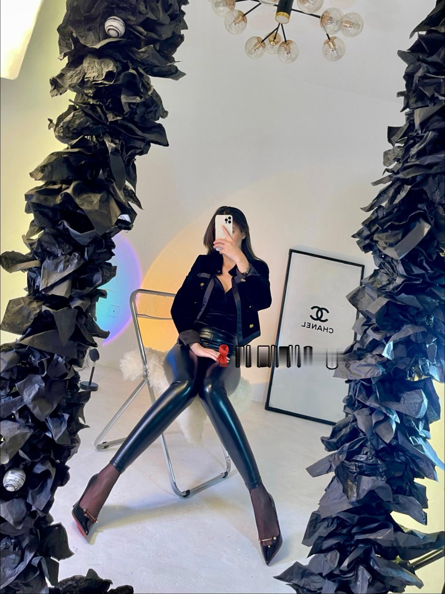 今日穿搭(ootd)       哦吼～ 