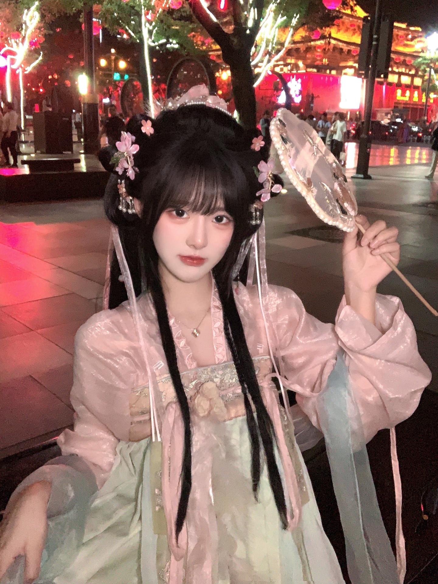 来大唐不夜城当公主啦。