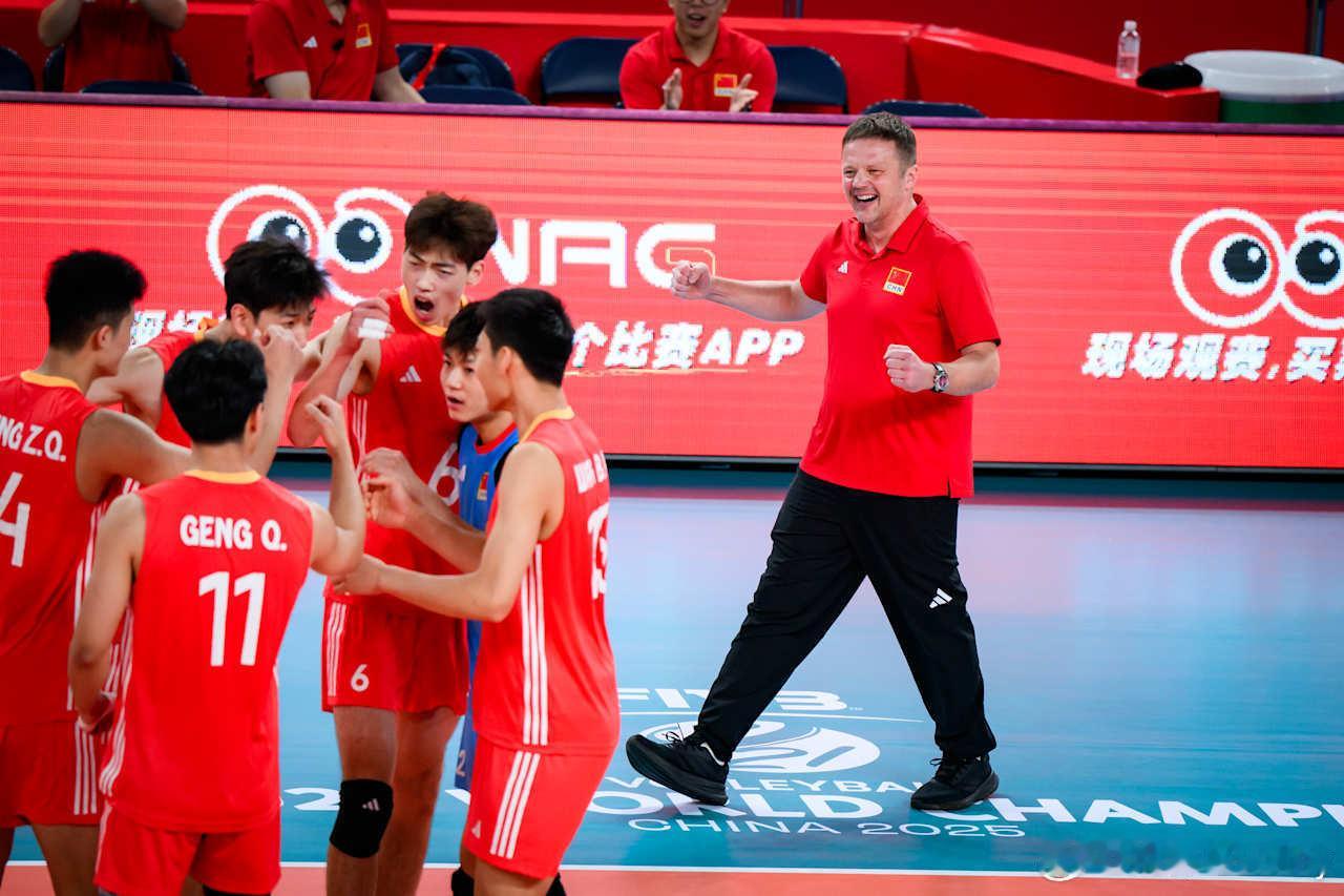 u21中国男排3比1土耳其男排技术统计扣球57-57，拦网14-9，发球4-3，