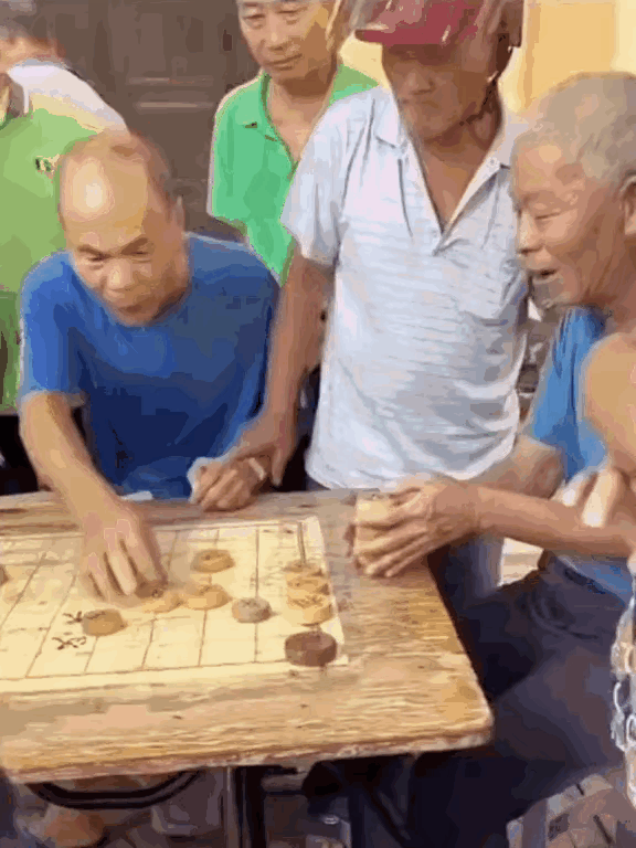 知道他为啥戴头盔了[nianyu]