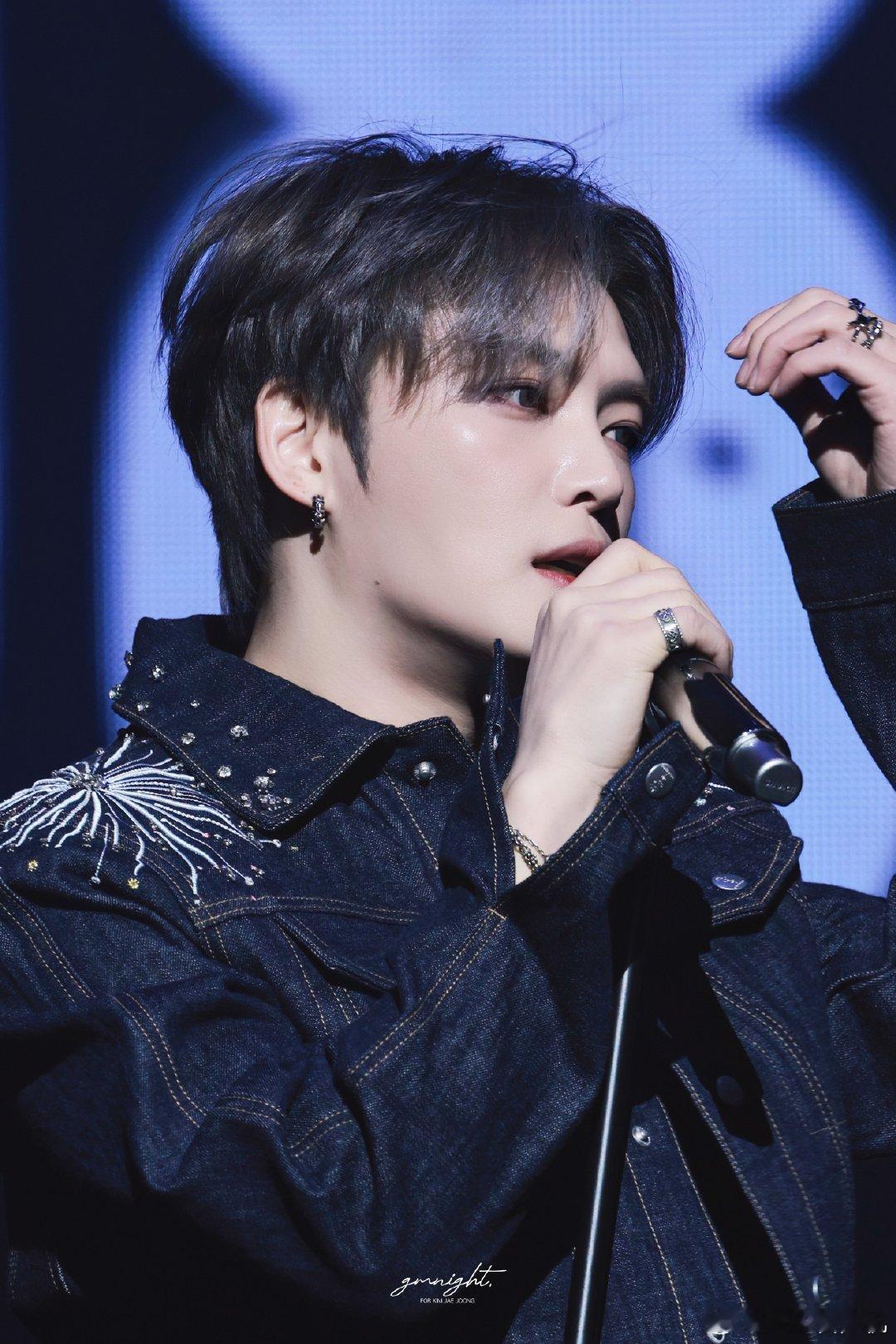 如果所有爱豆都像金在中一样自律就好了，p1早期和p2近期有什么区别，谁能看出来此