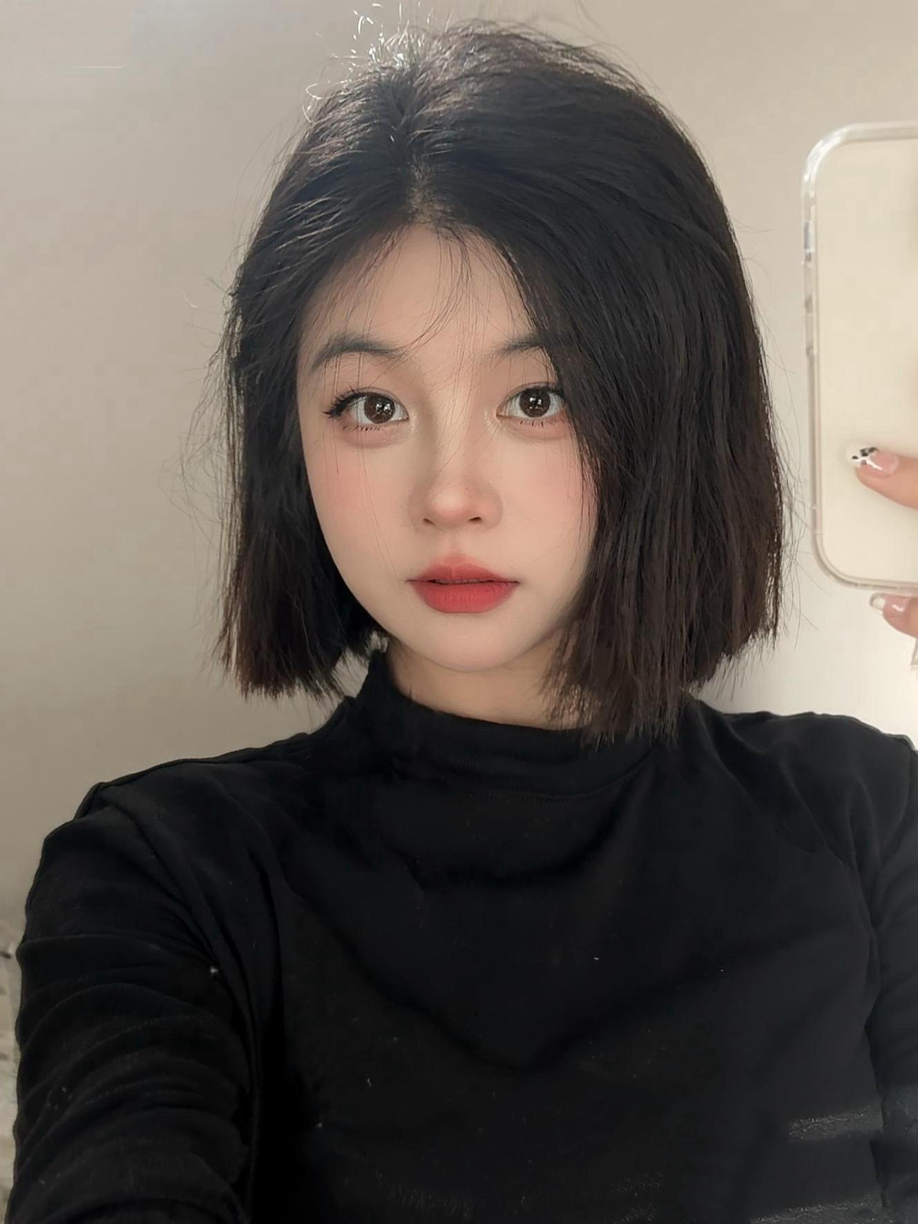 在自己能力范围内 可以不幸福 但是绝对不能有苦难