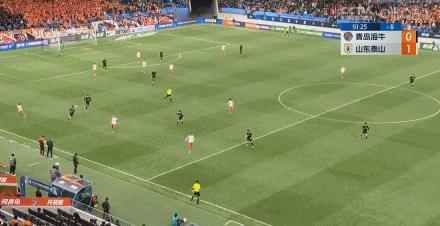 中超联赛最新战报:
4月5日(第四轮)上演山东德比，青岛海牛坐镇青岛青春足球场迎