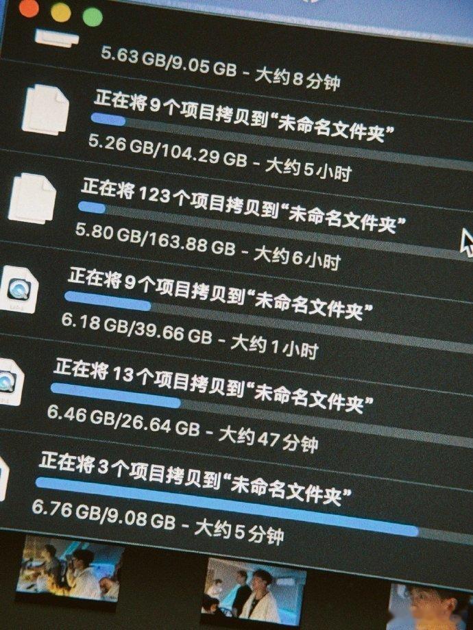 王一珩创作plog  王一珩凌晨还在做音乐 王一珩的创作 plog 如同一首激昂