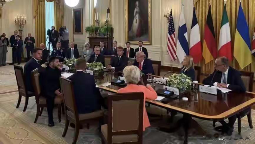 这又是玩的哪一出？老特突然扔下俄罗斯和乌克兰不管了。据英国媒体《卫报》消息称，特