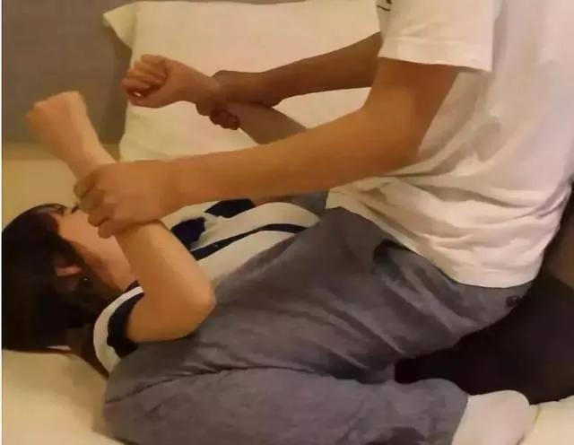 江苏淮安，女子因痔疮问题到肛肠科就诊，医生在检查过程中，趁女子不备对其实施强奸，