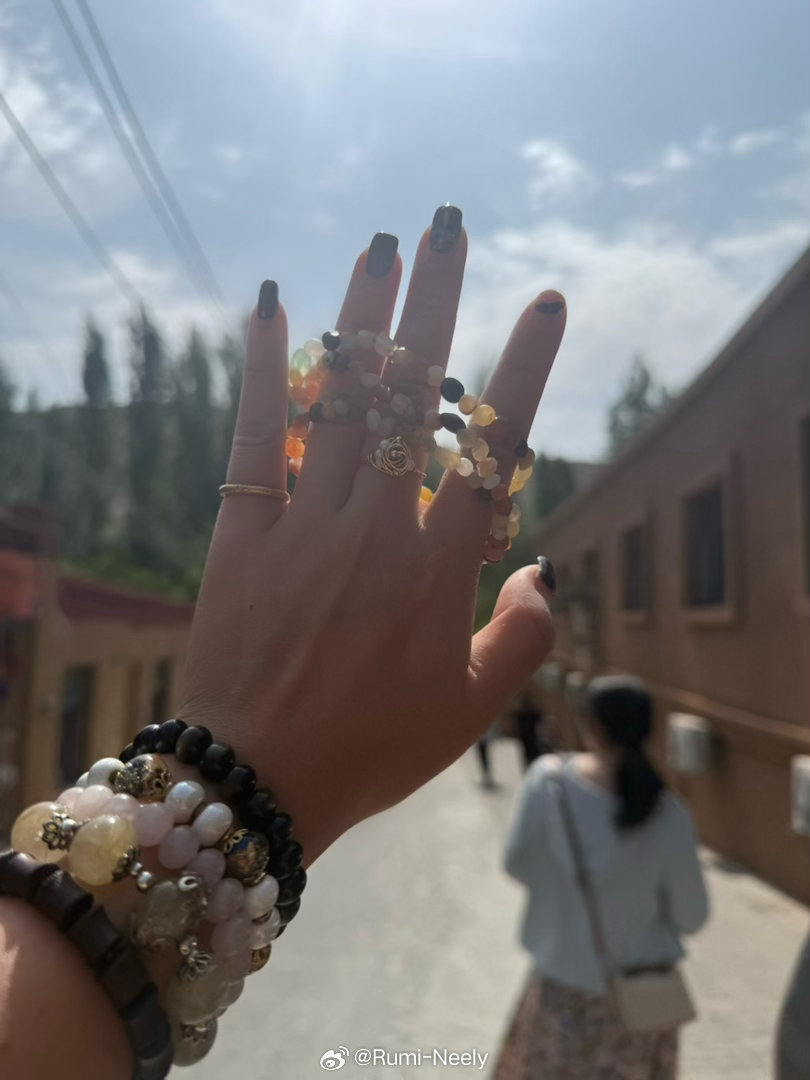 又淘了一串喜欢的石头 吐鲁番·吐鲁番葡萄沟风景区